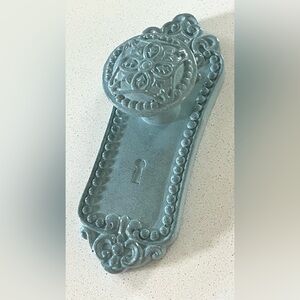 Ornate Door Knob Wall Decor Hanger Hook